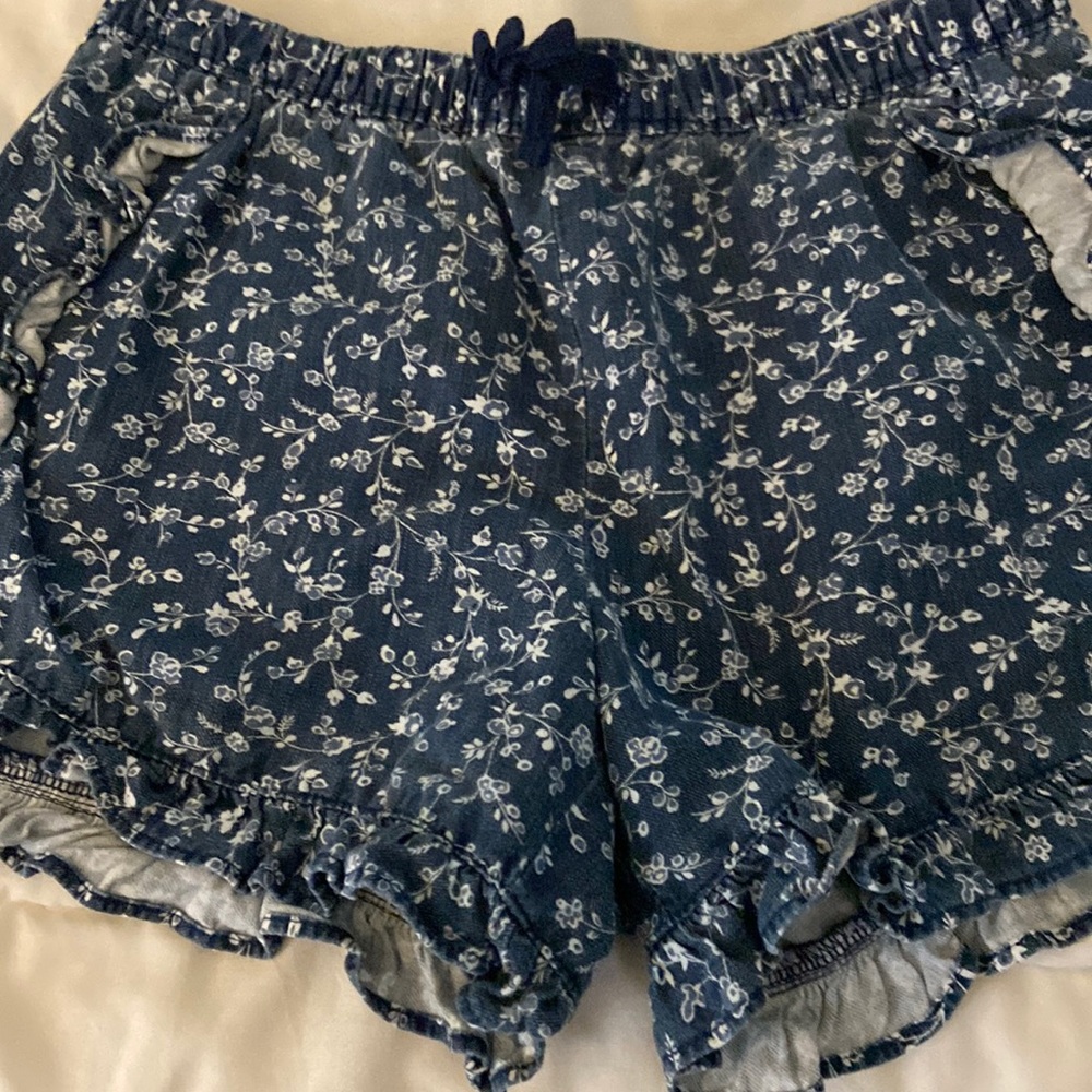 Gap kids large flowered short